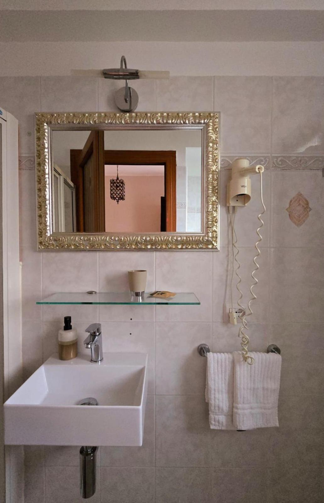 Residence Villa Margherita Каннобио Экстерьер фото